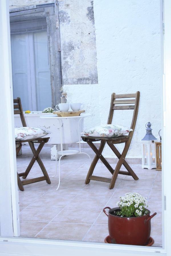 Le Stanze Di Mavi Bed & Breakfast กราวีนา อิน ปูเลีย ภายนอก รูปภาพ